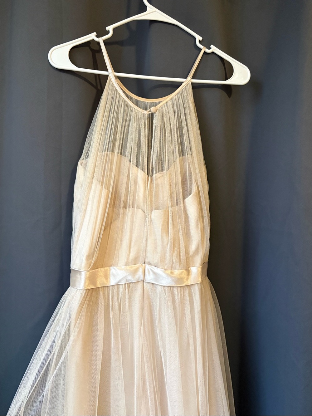Bill Levkoff Ivory Halter Tulle Maxi bridesmaid/ formal Dress - Picture 4 of 5